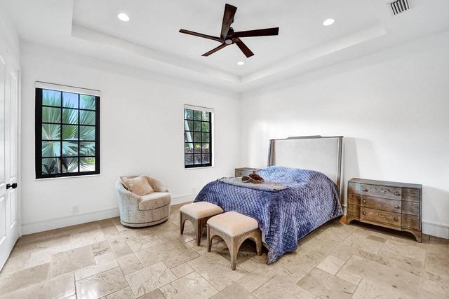 2340 NE 47th Street, Lighthouse Point, FL 33064