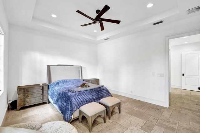 2340 NE 47th Street, Lighthouse Point, FL 33064