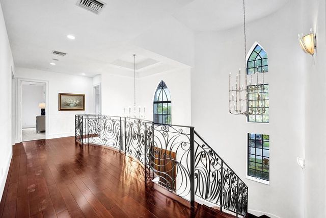 2340 NE 47th Street, Lighthouse Point, FL 33064