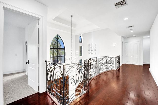 2340 NE 47th Street, Lighthouse Point, FL 33064