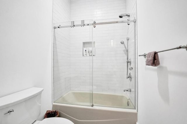 2340 NE 47th Street, Lighthouse Point, FL 33064