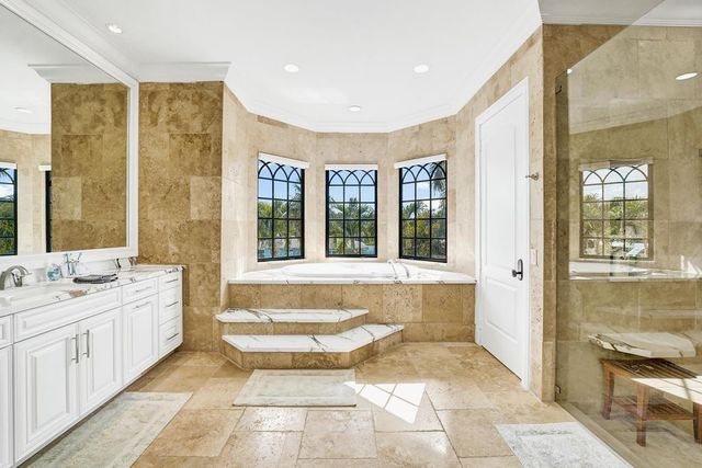 2340 NE 47th Street, Lighthouse Point, FL 33064