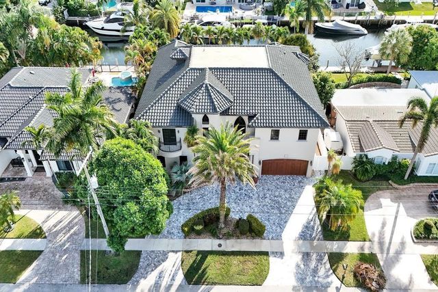 2340 NE 47th Street, Lighthouse Point, FL 33064