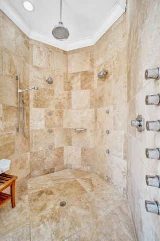 2340 NE 47th Street, Lighthouse Point, FL 33064