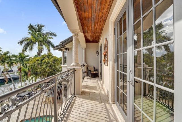 2340 NE 47th Street, Lighthouse Point, FL 33064