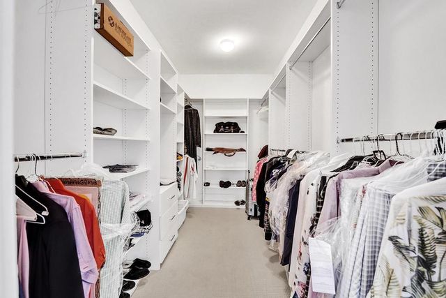 2340 NE 47th Street, Lighthouse Point, FL 33064