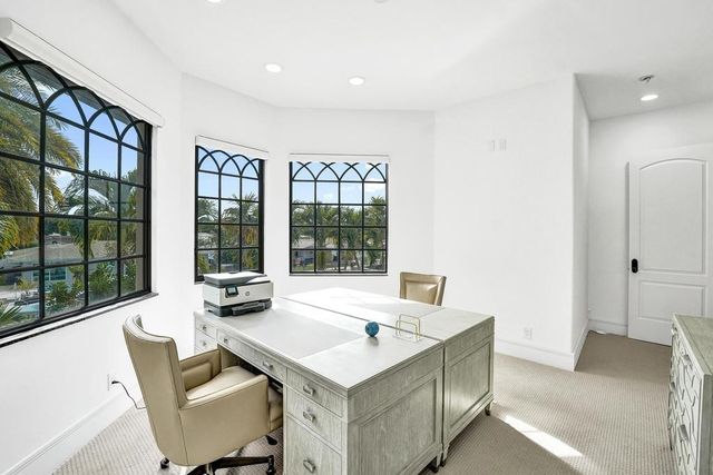 2340 NE 47th Street, Lighthouse Point, FL 33064