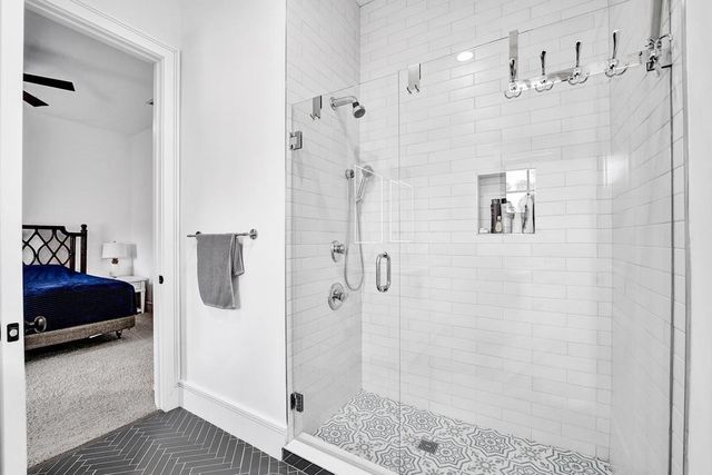 2340 NE 47th Street, Lighthouse Point, FL 33064