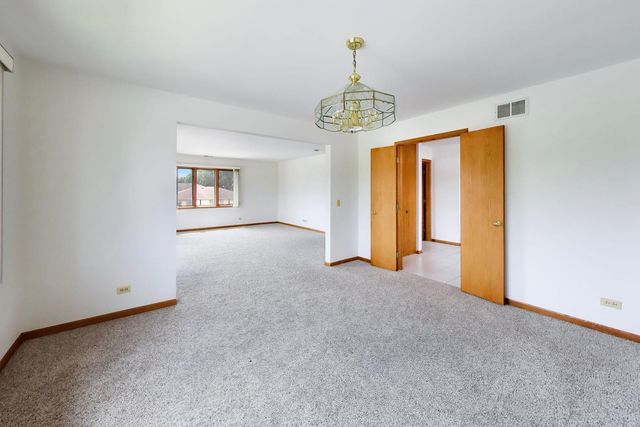 920 N Northwest Highway 2, Park Ridge, IL 60068