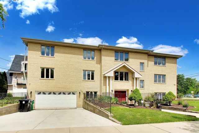 920 N Northwest Highway 2, Park Ridge, IL 60068