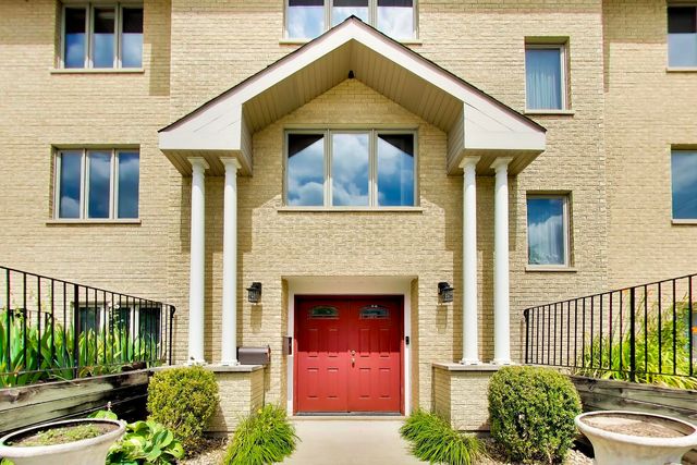 920 N Northwest Highway 2, Park Ridge, IL 60068