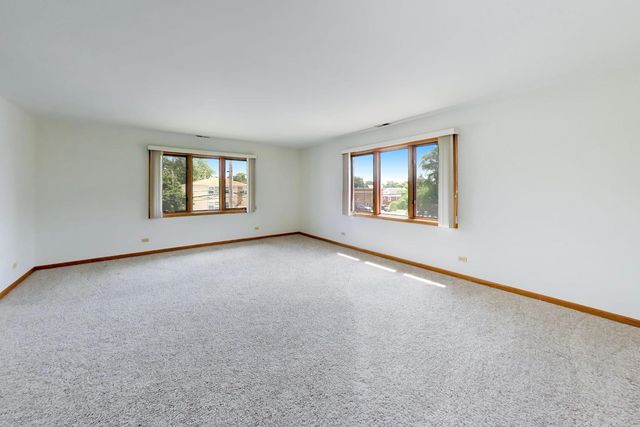 920 N Northwest Highway 2, Park Ridge, IL 60068