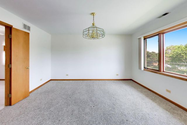 920 N Northwest Highway 2, Park Ridge, IL 60068