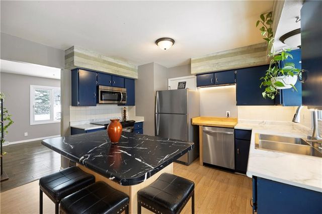 2508 E Hamilton Avenue, Eau Claire, WI 54701