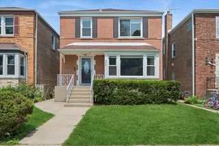 2924 W Jerome Street, Chicago, IL 60645