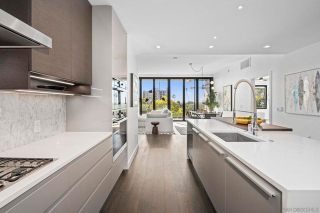 2604 5th Ave 406, San Diego, CA 92103