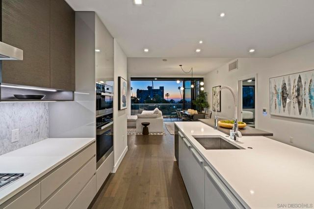 2604 5th Ave 406, San Diego, CA 92103