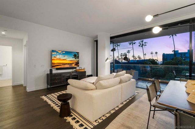 2604 5th Ave 406, San Diego, CA 92103