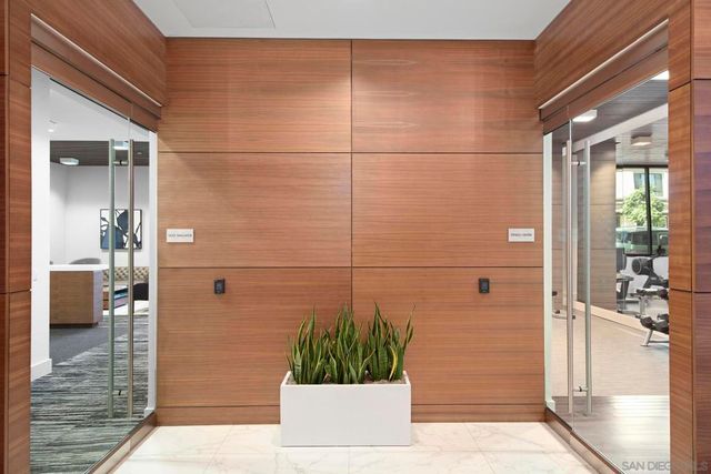 2604 5th Ave 406, San Diego, CA 92103