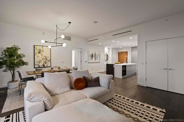 2604 5th Ave 406, San Diego, CA 92103