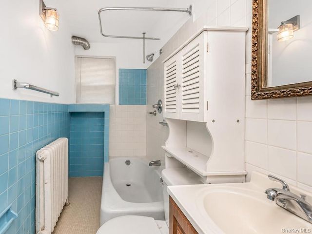 22-24 S Eckar, Irvington, NY 10533