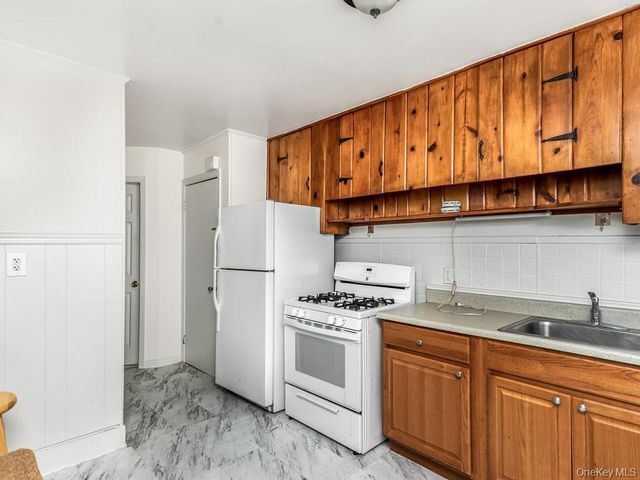 22-24 S Eckar, Irvington, NY 10533