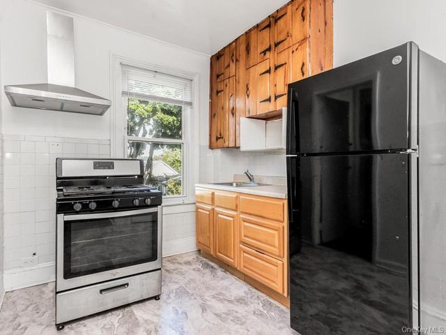 22-24 S Eckar, Irvington, NY 10533