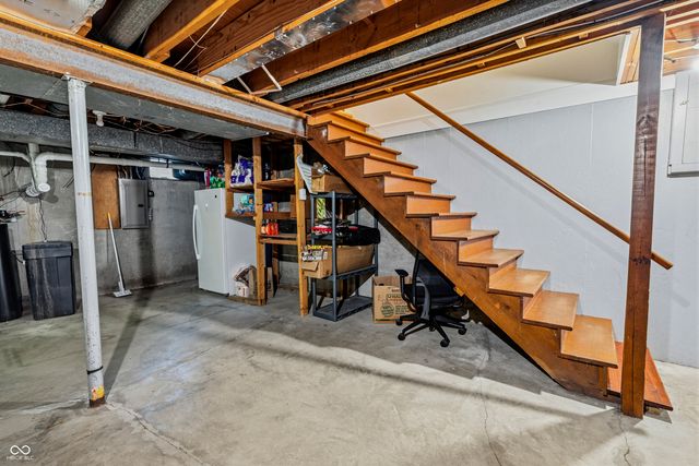 1538 Pittwood Drive, Indianapolis, IN 46240