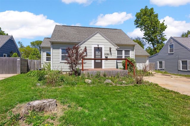 1050 27th Street NE, Cedar Rapids, IA 52402