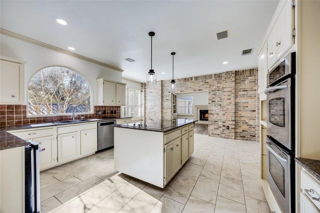 3110 Barton Point DR, Austin, TX 78733