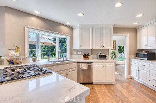 23271 Via Dorado, Laguna Hills, CA 92679