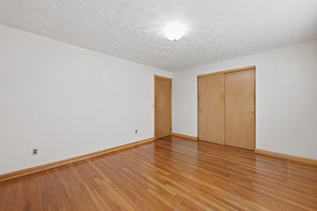20 Elaine Street, Webster, MA 01570