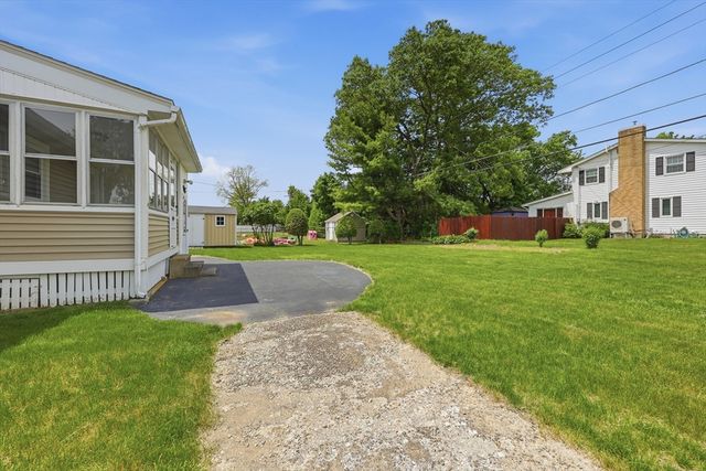 20 Elaine Street, Webster, MA 01570