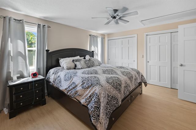 120 Newton Road # 2D, Plaistow, NH 03865