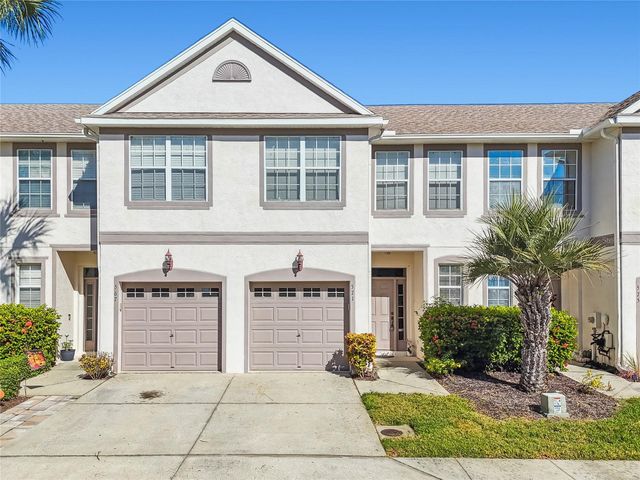 571 SHOREHAM COURT NE, St Petersburg, FL 33716