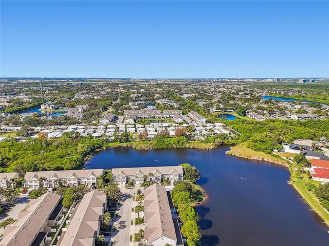 571 SHOREHAM COURT NE, St Petersburg, FL 33716