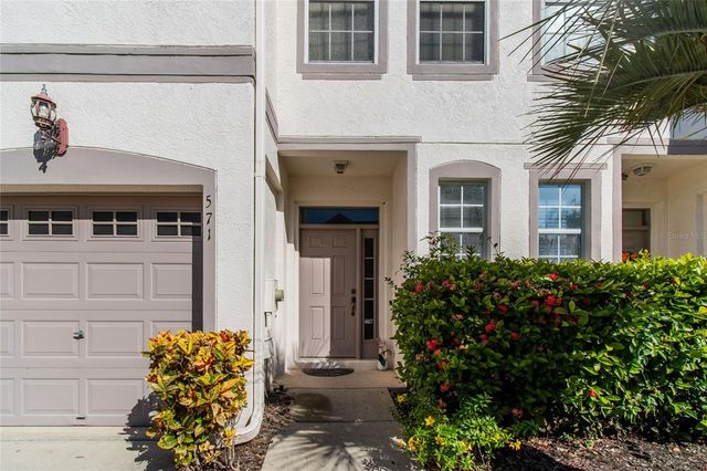 571 SHOREHAM COURT NE, St Petersburg, FL 33716