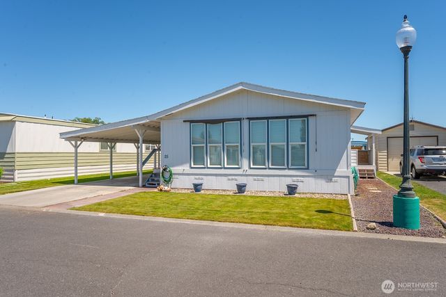 2240 W Broadway Ave #25, Moses Lake, WA 98837