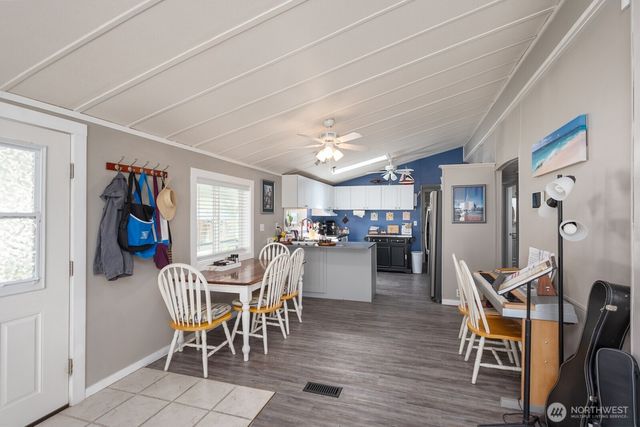 2240 W Broadway Ave #25, Moses Lake, WA 98837