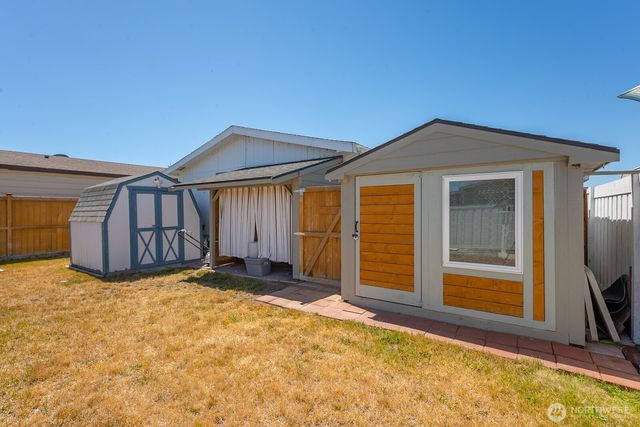 2240 W Broadway Ave #25, Moses Lake, WA 98837