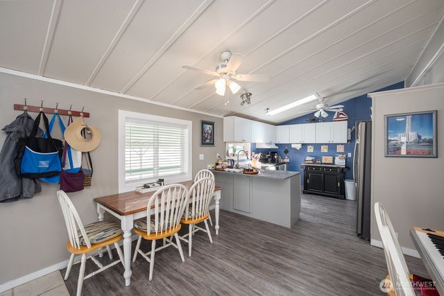 2240 W Broadway Ave #25, Moses Lake, WA 98837