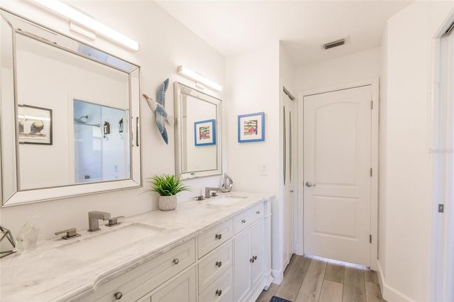 1587 FIRETHORNE LAKES DRIVE, Sarasota, FL 34240