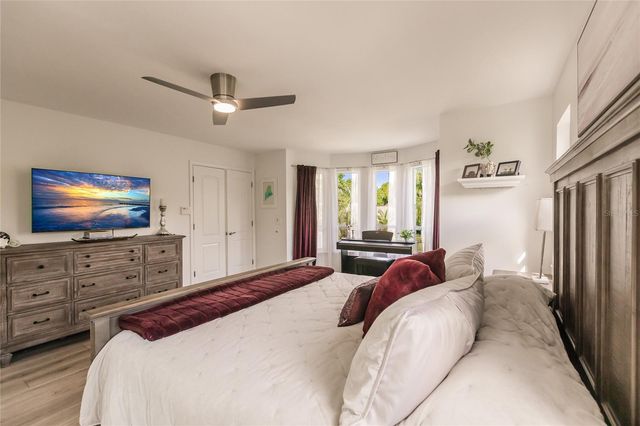 1587 FIRETHORNE LAKES DRIVE, Sarasota, FL 34240