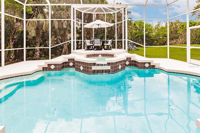 1587 FIRETHORNE LAKES DRIVE, Sarasota, FL 34240