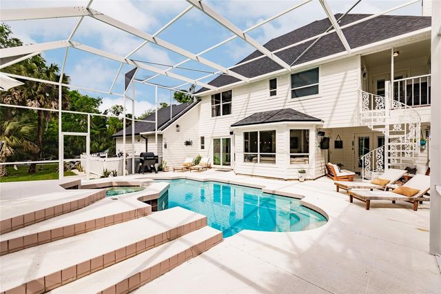 1587 FIRETHORNE LAKES DRIVE, Sarasota, FL 34240