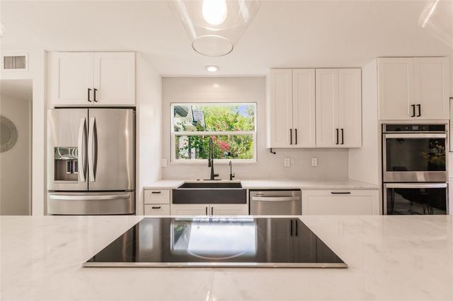 1587 FIRETHORNE LAKES DRIVE, Sarasota, FL 34240