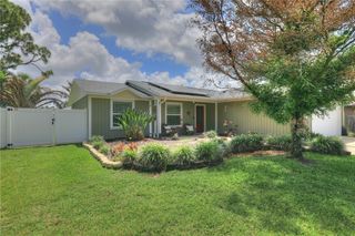991 Dusseldorf Avenue NW, Palm Bay, FL 32907