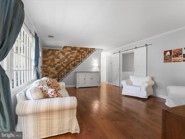 13129 PENNYPACKER LANE, Fairfax, VA 22033