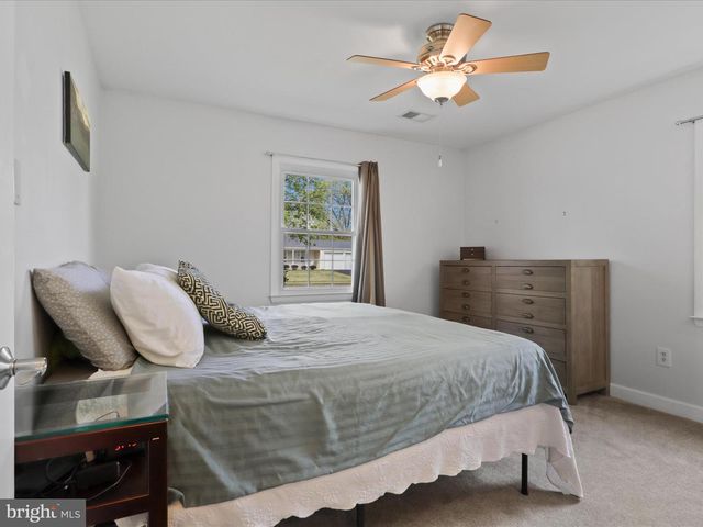 13129 PENNYPACKER LANE, Fairfax, VA 22033
