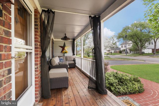 13129 PENNYPACKER LANE, Fairfax, VA 22033